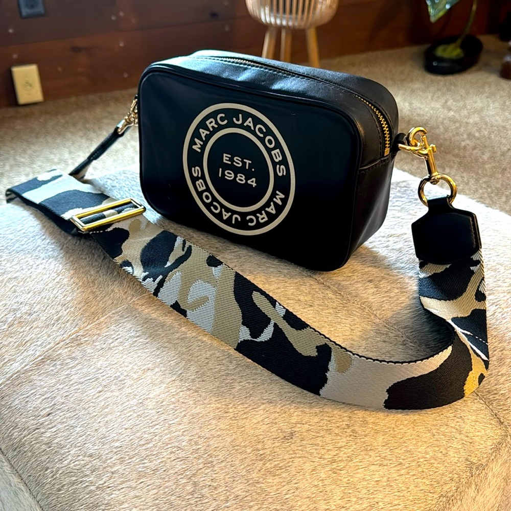 Marc Jacob’s Crossbody Bag